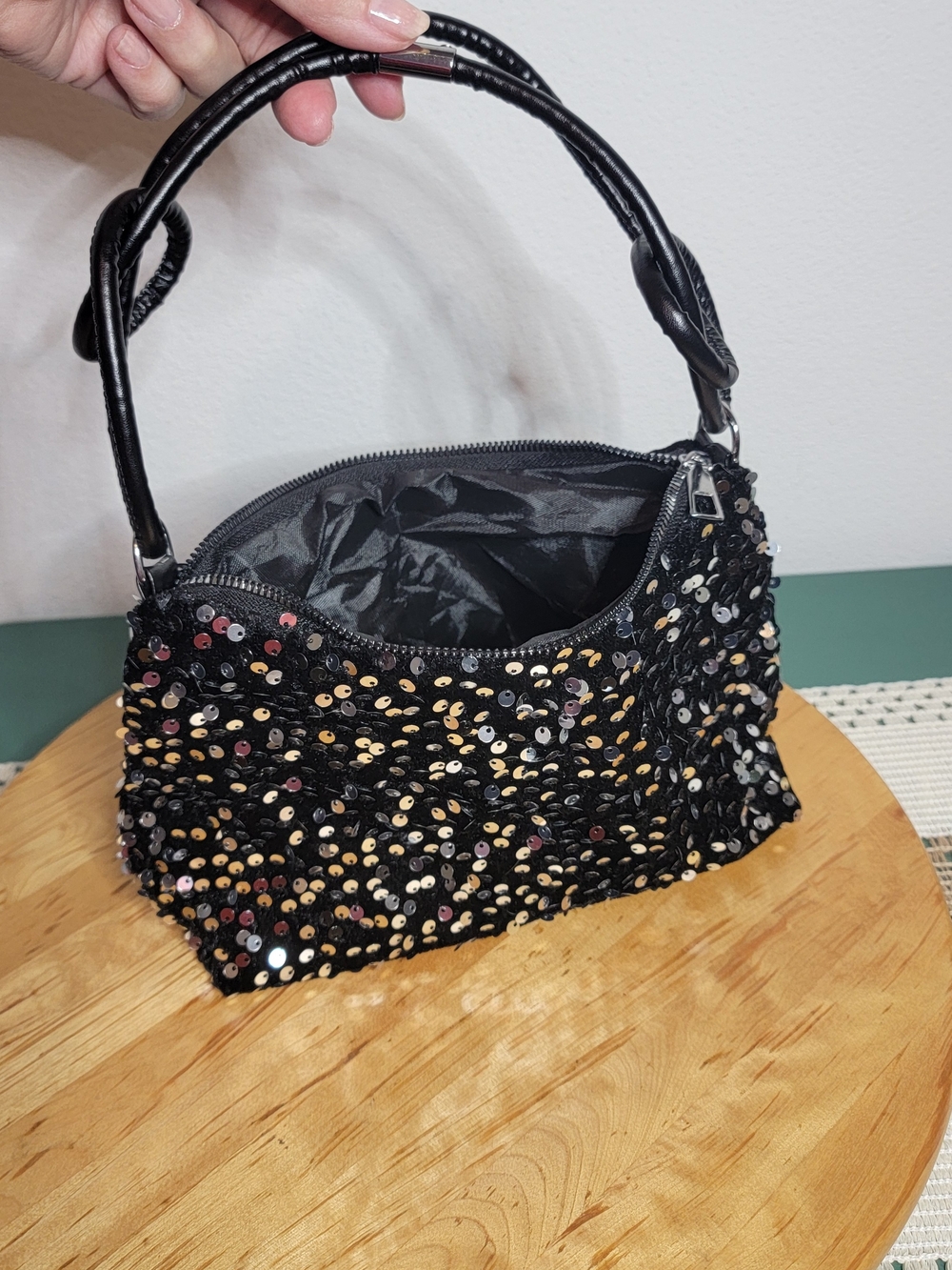 Black/Multicolor Sequin Velvet Top Handle Handbag Small Zip Lined Silver HW